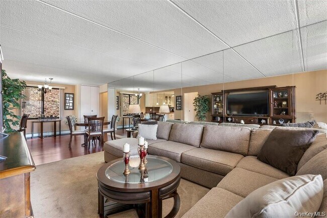 Building Photo - 1116 Warburton Ave