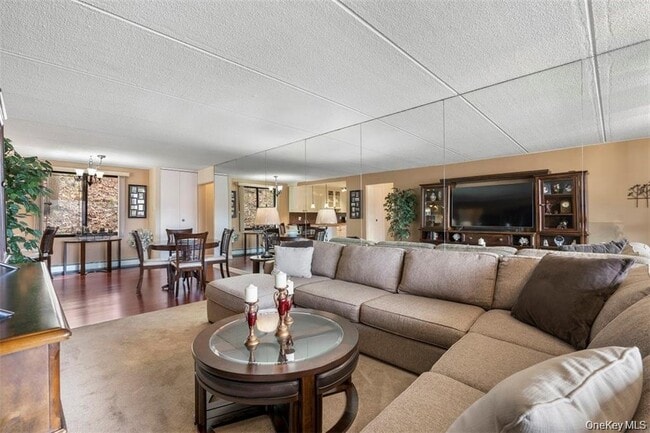 Foto del edificio - 1120 Warburton Ave