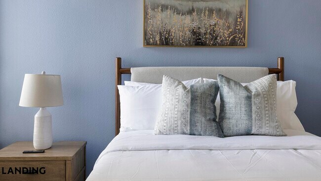 Building Photo - 1001 S Center St