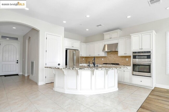 Building Photo - 1928 Barbaresco Ln