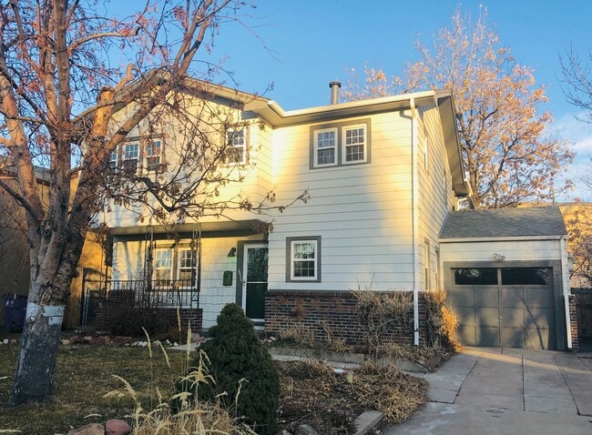 Two Story Single Family Home in the Roseda... - Two Story Single Family Home in the Roseda...