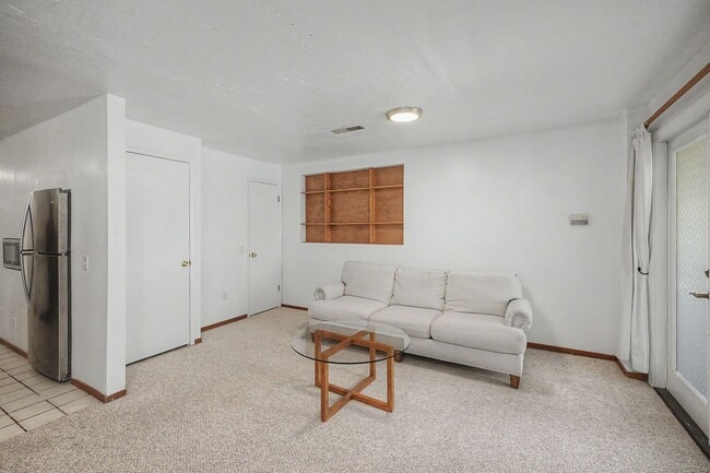 Building Photo - Sunny Carmel Valley Guest House (Lower Level of Main House) - 12 to 18 Month Lease - Available Now
