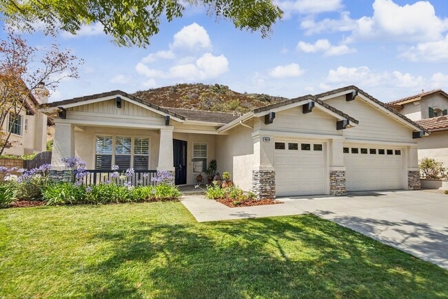 Building Photo - 4614 Via Del Rancho