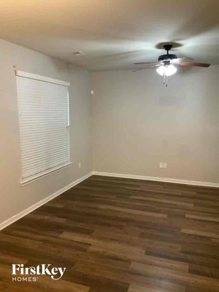 Foto del edificio - 5558 Union Pointe Pl