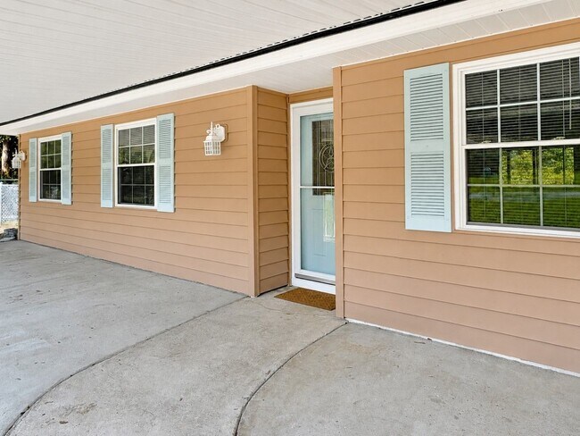 Building Photo - 117 Liberty Tree Rd
