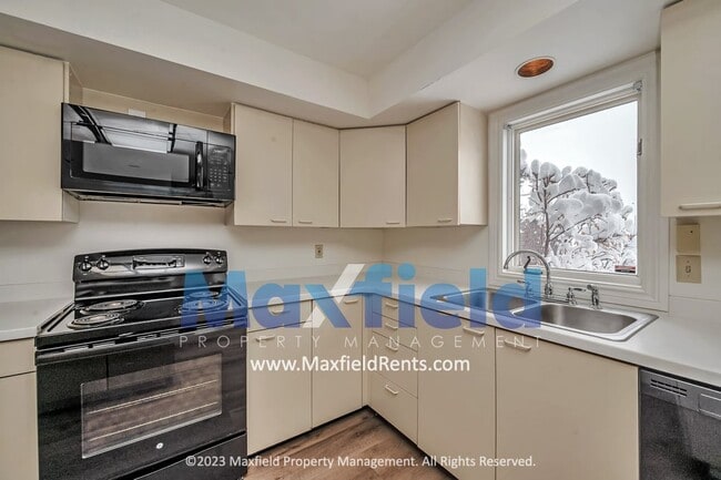 Photo - Avenues - 3 Bedroom 3 Bath Townhome with amazing southern views