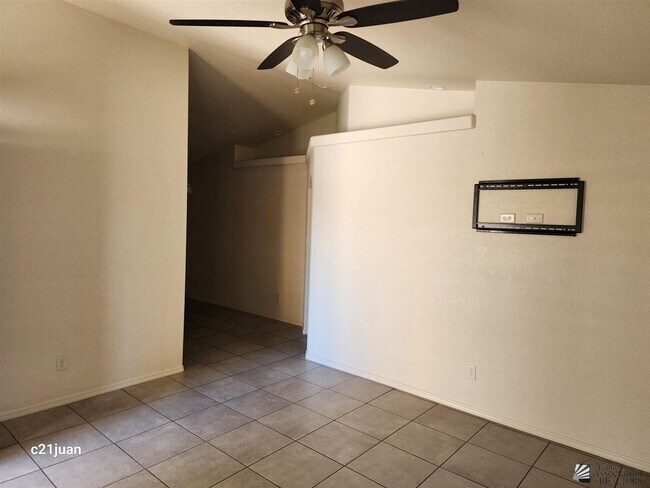 Foto del edificio - 3988 E Hoyos St