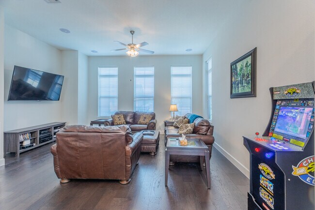 2nd Floor - Living Room - 1314 Romano Plz