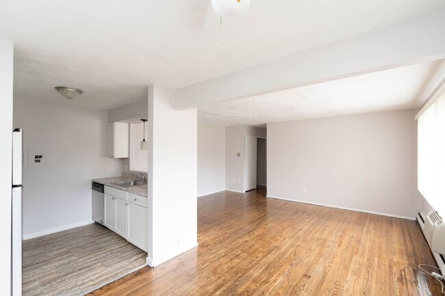 Building Photo - 154 Woodhill Dr
