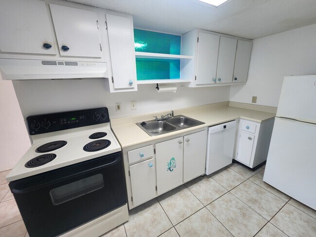 Foto del edificio - 2730 Ocean Shore Blvd