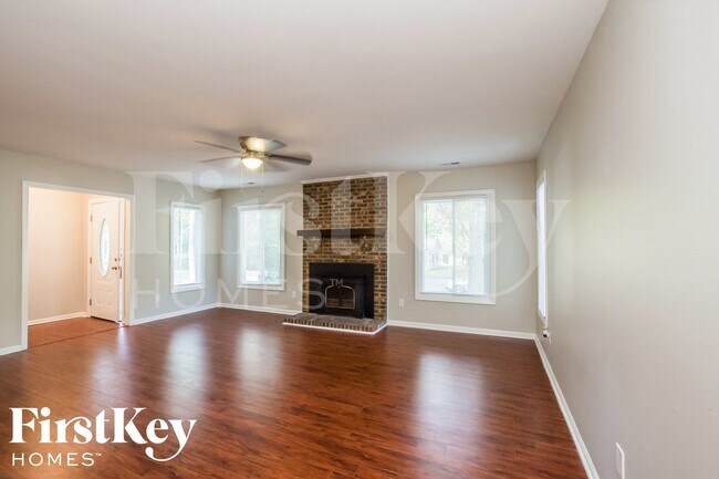 Building Photo - 908 Foxborough Rd
