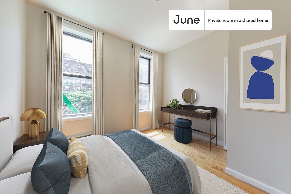 Foto principal - Room in Shared 4 bed/2 bath home