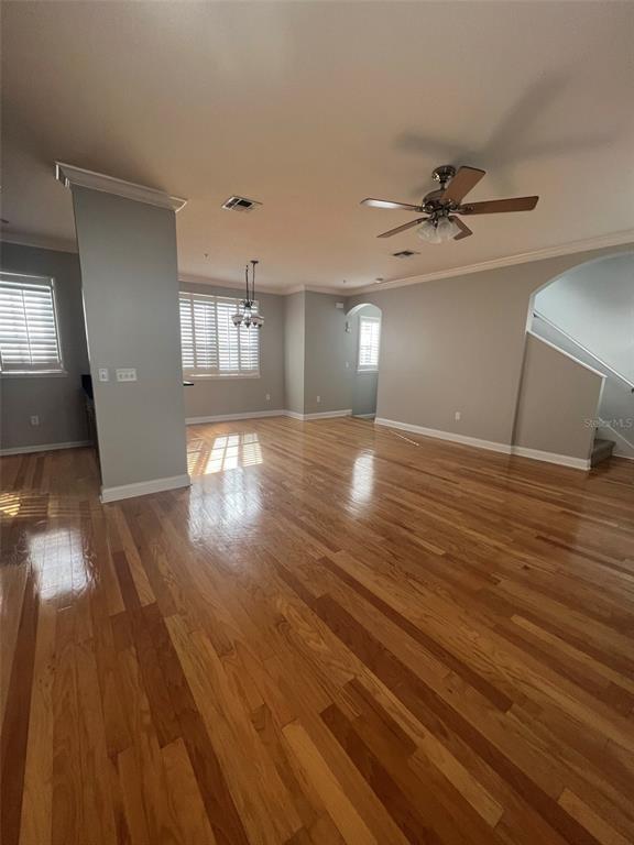 Building Photo - 608 S Matanzas Ave
