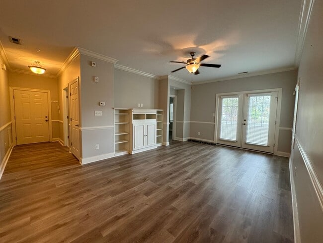 Building Photo - Gated Community nestled in Anderson Creek area