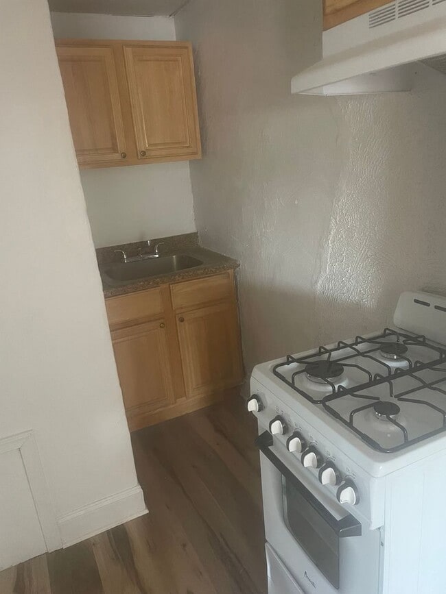 Photo - 141 Farson St Apartment