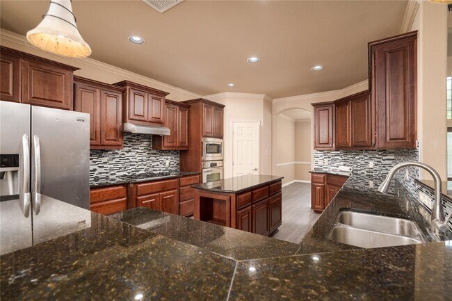 Foto del edificio - 205 Choke Canyon Ln