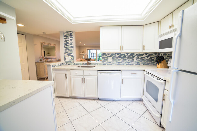 Foto del edificio - 14823 Cumberland Dr