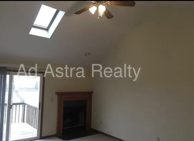 Building Photo - Gorgeous 3 Bed 2 Bath Duplex in Platte Cit...