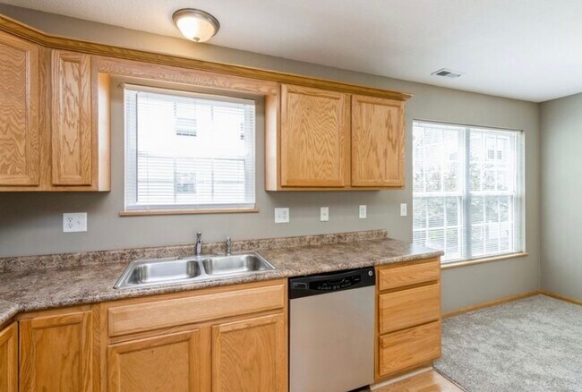 Building Photo - 15204 Greenbelt Dr