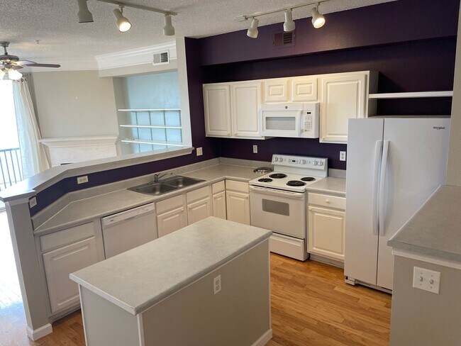 Foto del edificio - 2 Bed/2 Bath Condo in Superior's Saddlebro...