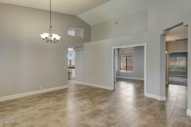 Foto del edificio - 4418 E Barwick Dr