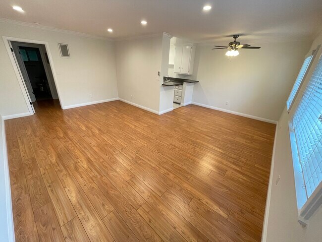 Foto del edificio - 3982 Inglewood Blvd