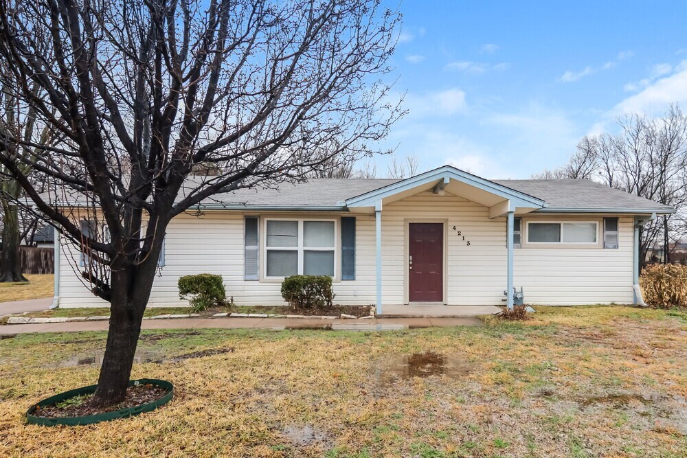 Primary Photo - 4213 Kirby St