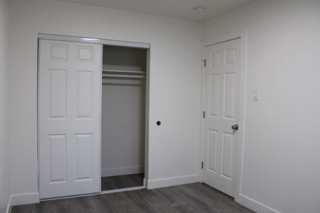 Foto del edificio - 3800 Waller Ave