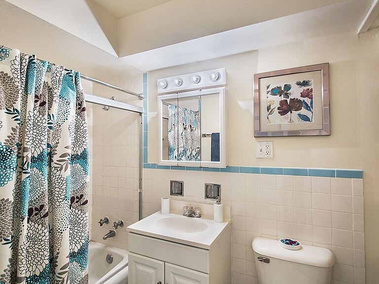 Foto principal - 6401 N Sheridan Rd