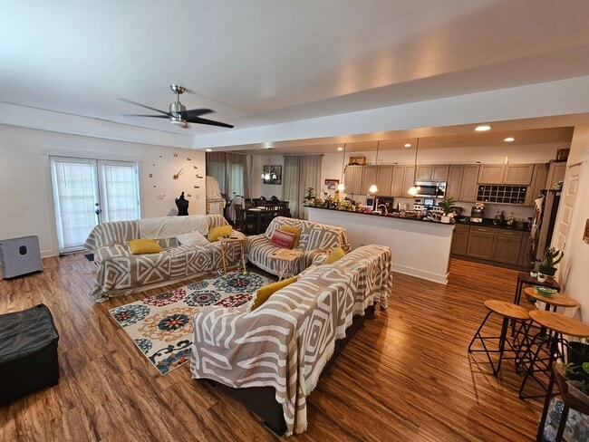 Building Photo - Beautiful Single Family in Heart of Norfol...
