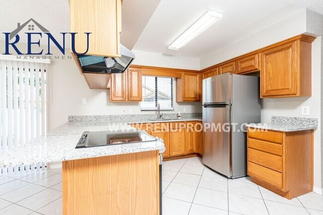 Foto del edificio - This Summer Special is Heating Up!: 50% of...