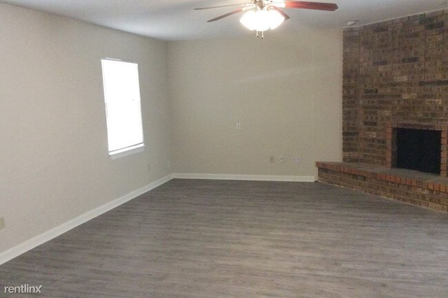 Building Photo - 503 Tara Plantation Dr