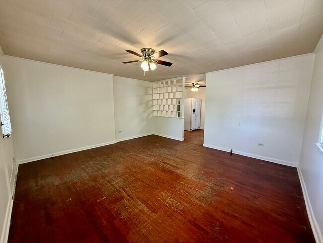 Foto del edificio - 819 W Emerson St