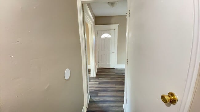 Building Photo - 1026 Del Monte Pl