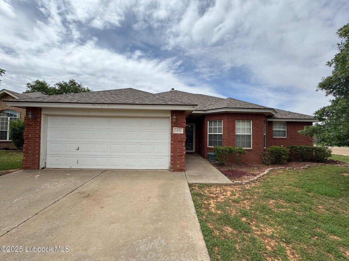 Foto principal - 6811 6th St