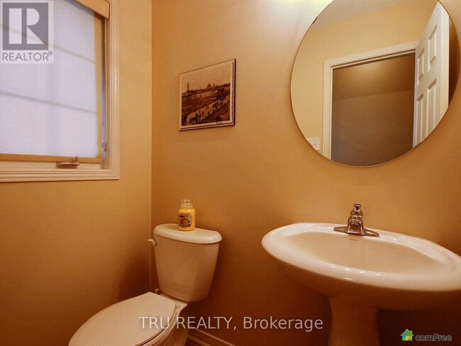 Building Photo - 226 Lamplighters Dr