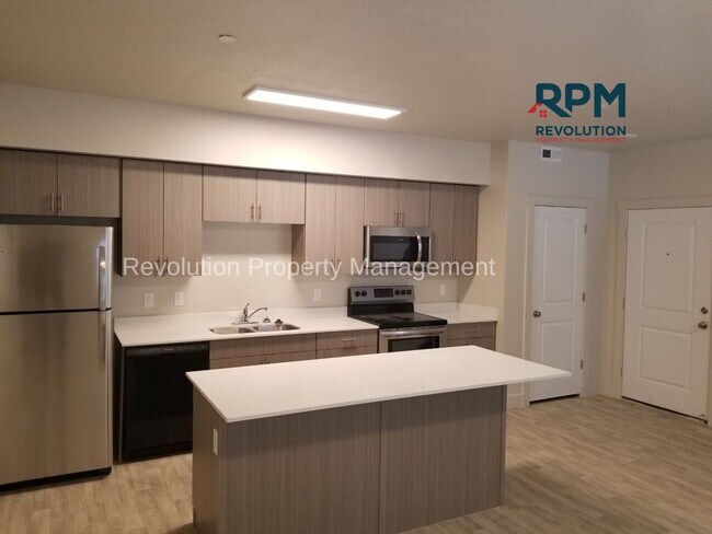 Building Photo - 2 BEDROOM IN GREAT OGDEN LOCATION