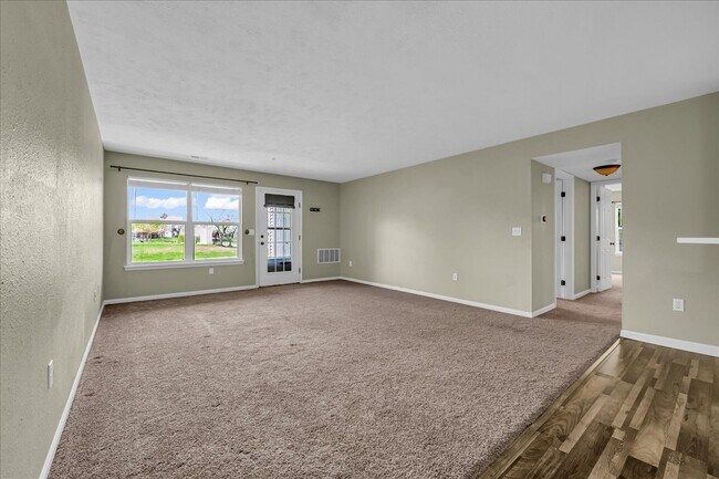 Foto del edificio - 1517 Long Meadow Trl
