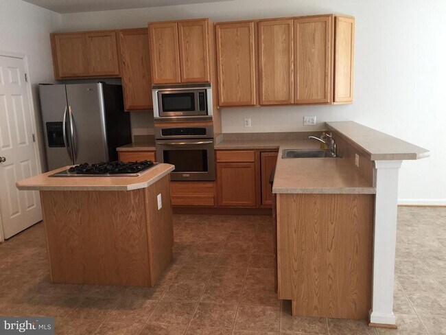 Building Photo - 45465 Monterey Ln