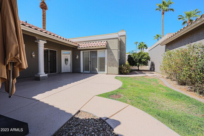 Building Photo - 9262 E Windrose Dr