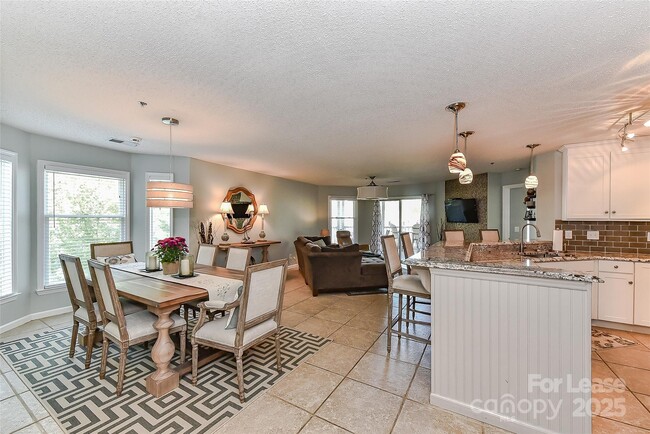 Foto del edificio - 18557 Vineyard Point Ln