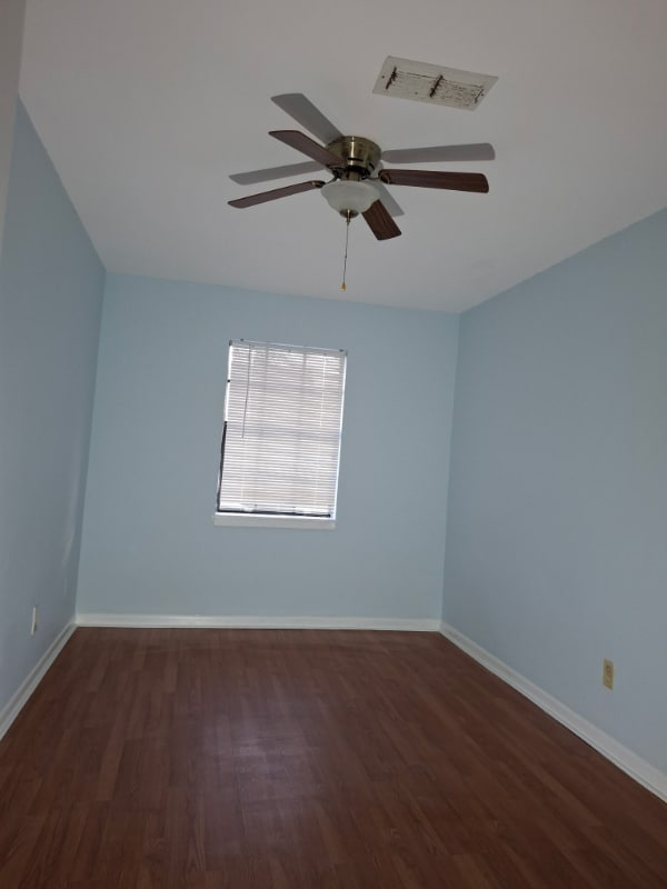 Building Photo - 1609 W Elm St