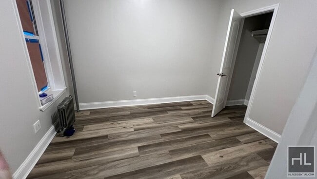 Building Photo - Spacious 3-Bedroom + Bonus Room in Ditmas ...