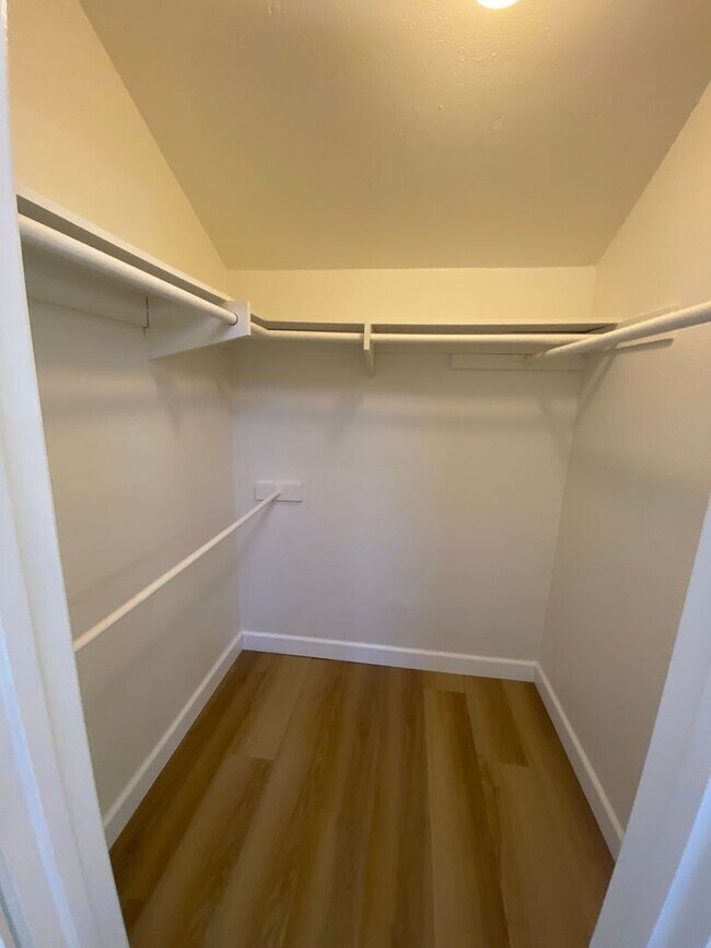 Foto del edificio - 7508 Parkway Dr