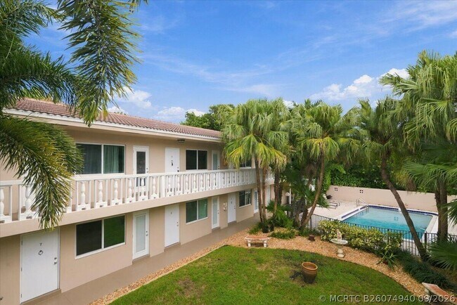 Foto del edificio - 2110 NE 39th St