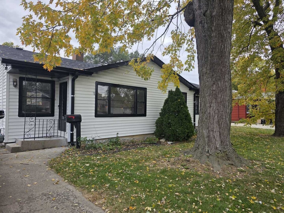 Primary Photo - 4905 143rd Pl