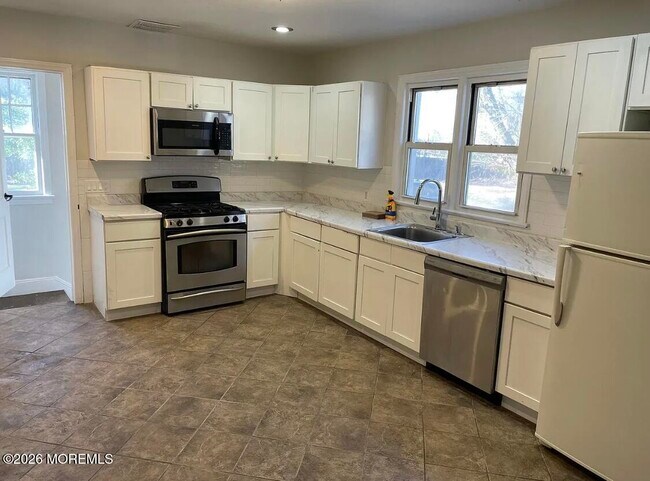 Foto del edificio - 721 Hyson Rd