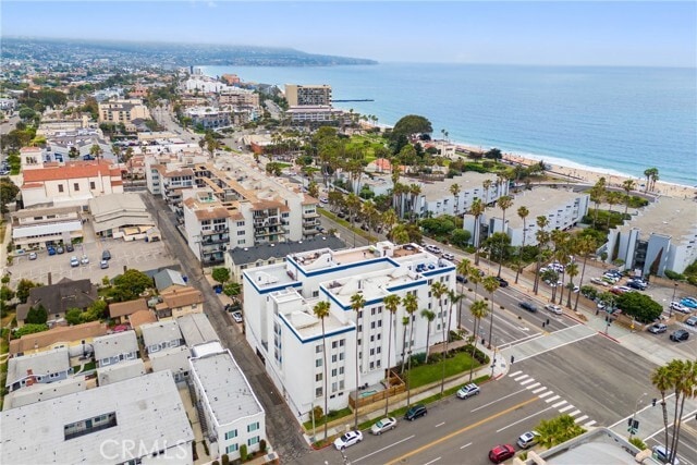 Primary Photo - 200 S Catalina Ave