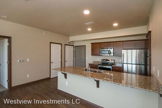 Building Photo - 2815 Rohret Rd