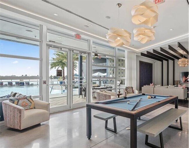 Foto del edificio - 13750 NW 107th Ave